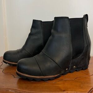 Sorel Lea Chelsea Wedge Boot Black Leather Waterproof Women Size 9